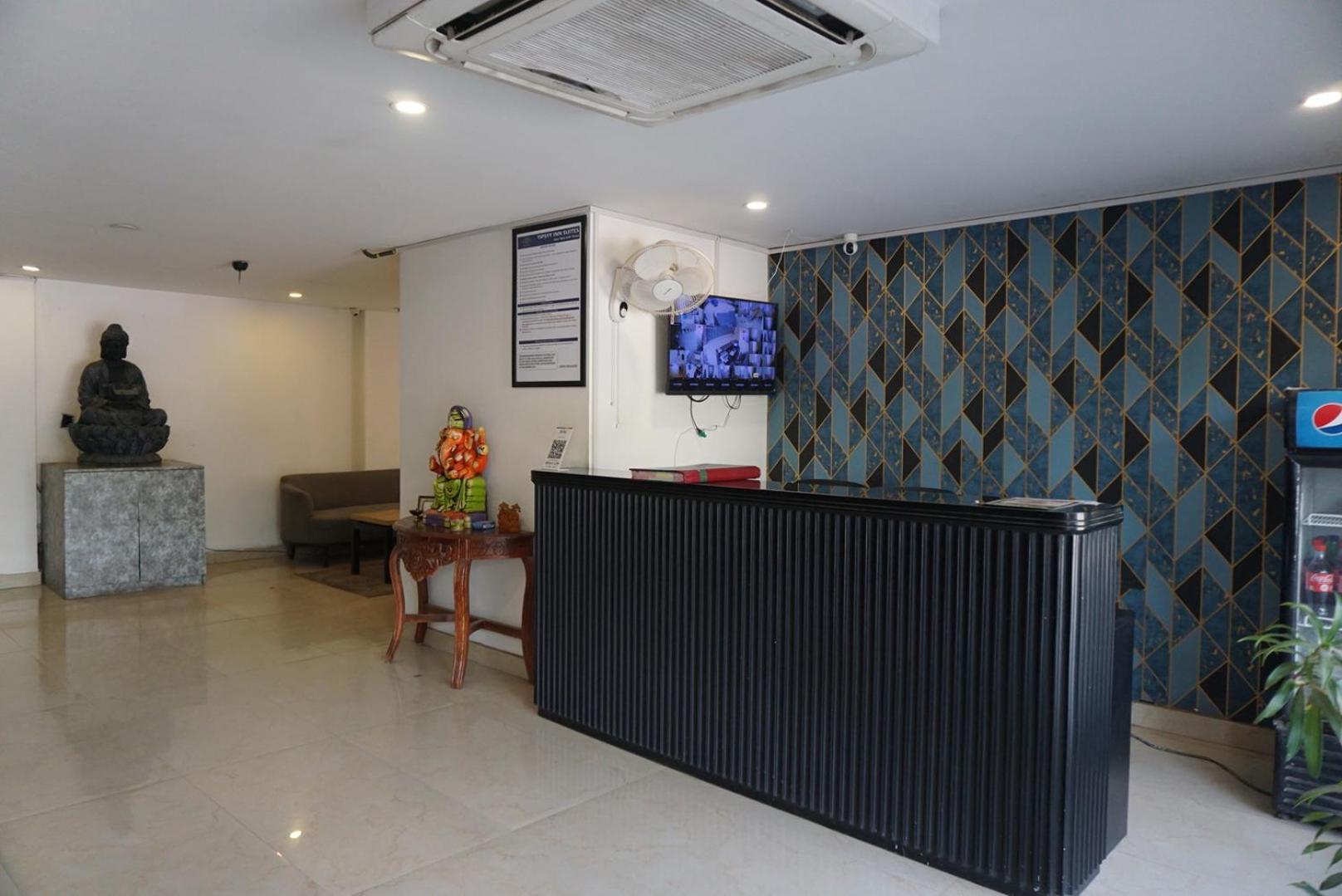 Tipsyy Inn 018 Gurgaon Exteriör bild